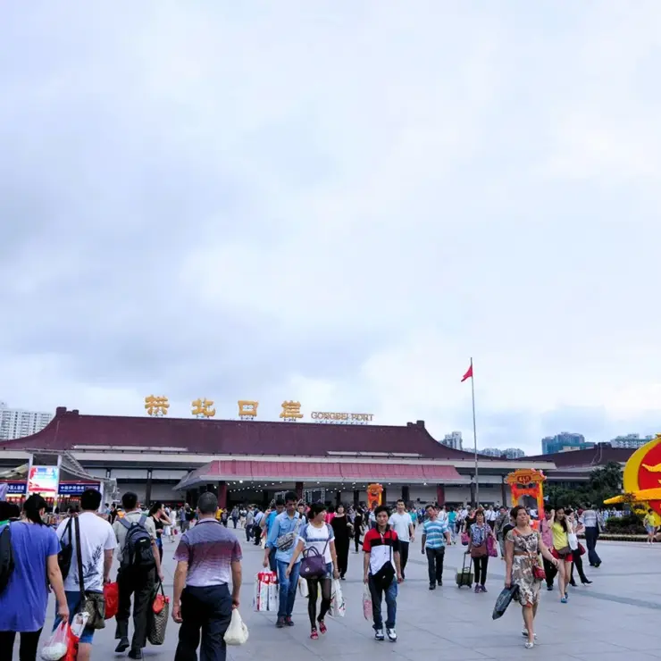 Gongbei on a Budget: Your Ultimate Guide to Shopping, Street Food & Hidden Deals Near Orange Hotel Zhuhai