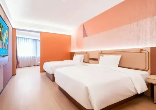 Deluxe 2-bed Room